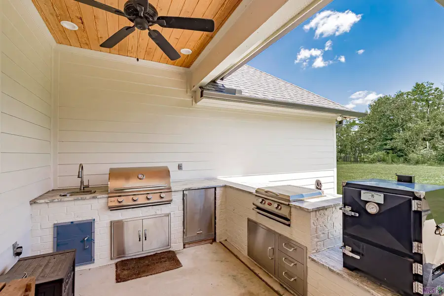 43541 Collyns Cove, Prairieville, LA 70769 - Image #3