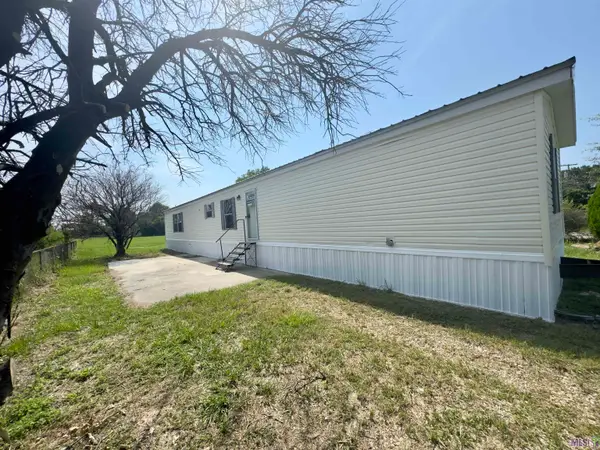 104 Grant Ln, Paincourtville, LA 70391