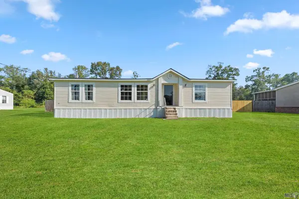 41330 Smithhart Rd, Prairieville, LA 70769