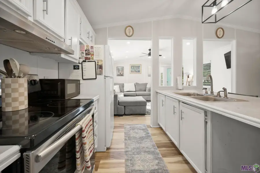 26830 Kelli Dr, Denham Springs, LA 70726 - Image #3