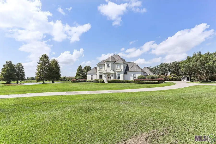 21550 Rabbit Run Dr, Baton Rouge, LA 70817 - Image #2