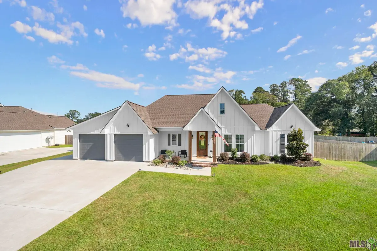 31812 Old River Rd, Denham Springs, LA 70726 - Image #1