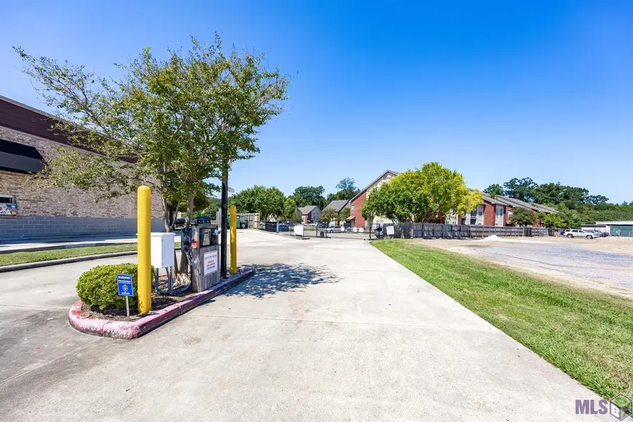 5165 Etta St #8B, Baton Rouge, LA 70820 - #3