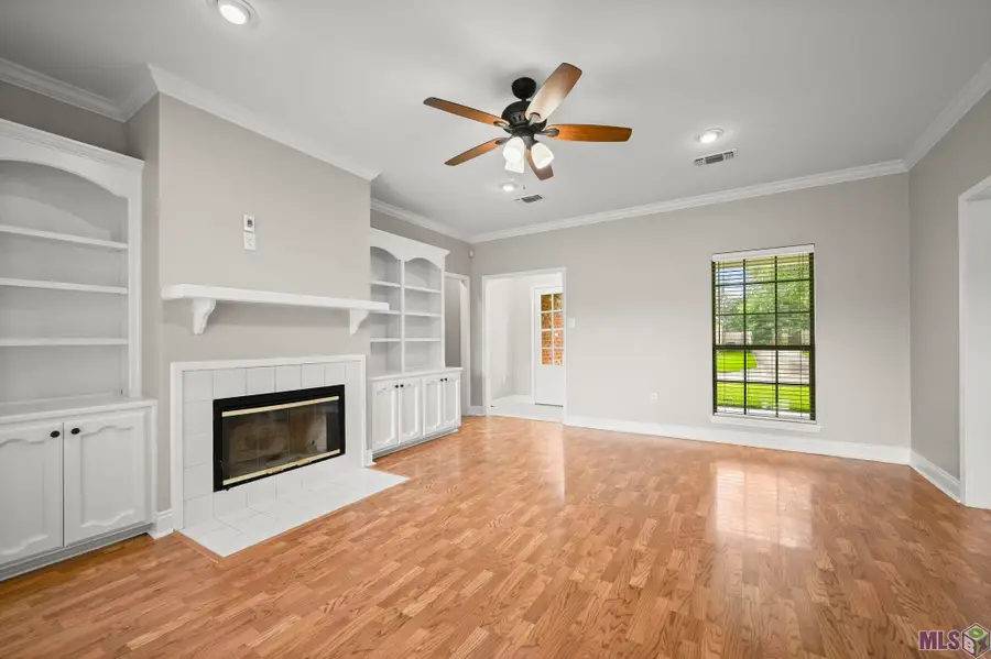 37423 S Park Ave, Prairieville, LA 70769 - Image #2