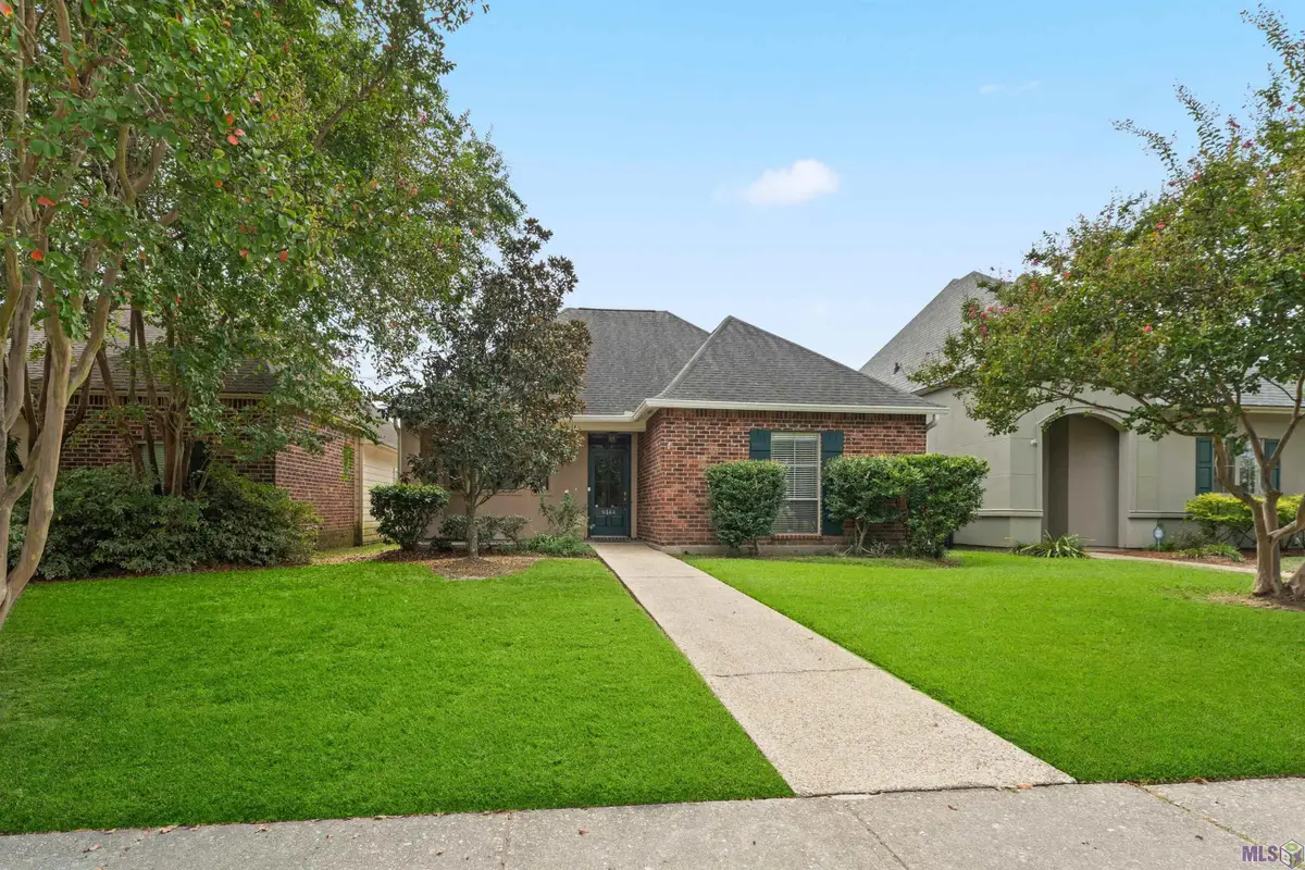 9144 Oxford Place Dr, Baton Rouge, LA 70809 - Image #1