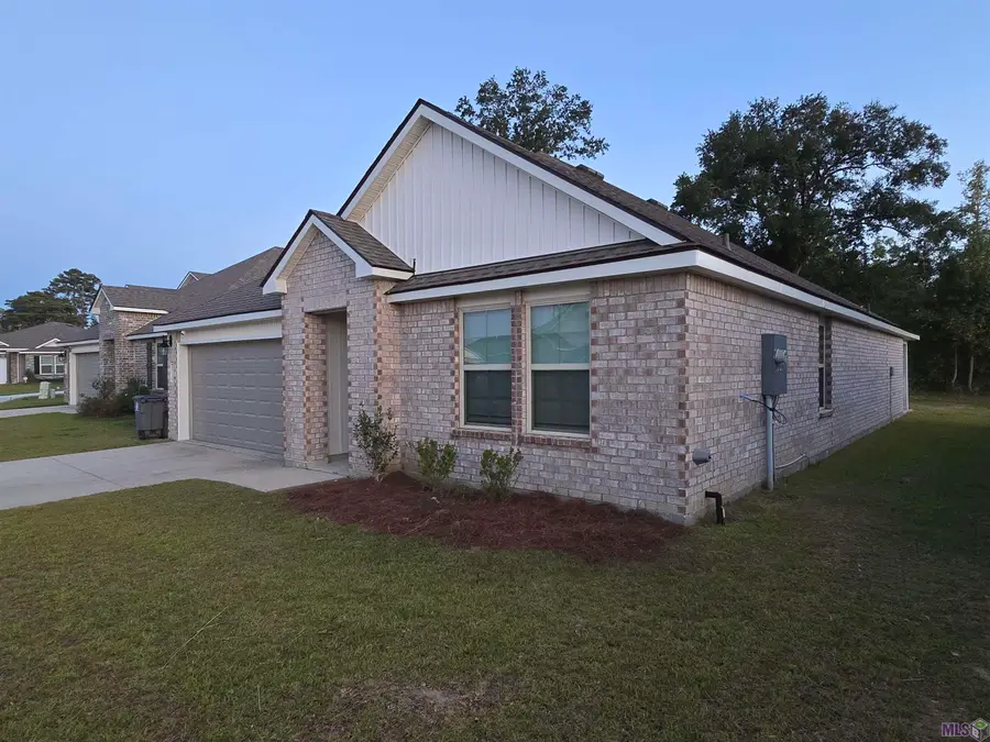 740 Lambot Ave, Zachary, LA 70791 - Image #2
