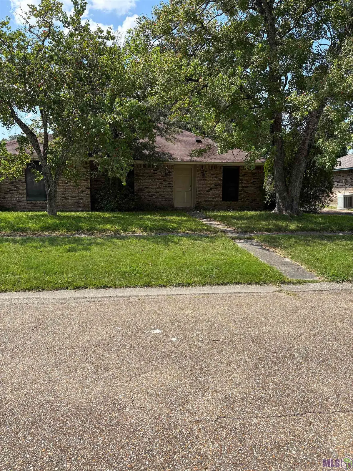3925 Sarasota Dr, Baton Rouge, LA 70814 - Image #1