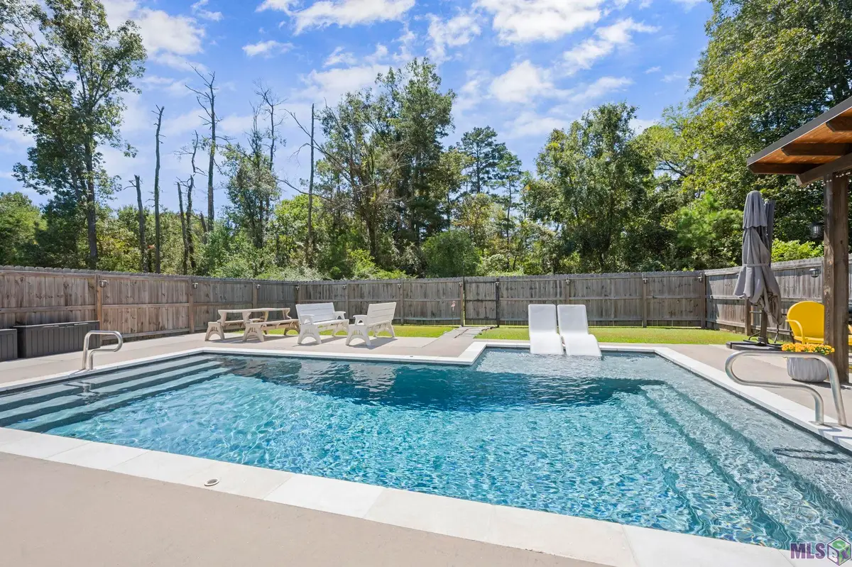 13902 Colt Dr, Denham Springs, LA 70726 - Image #1