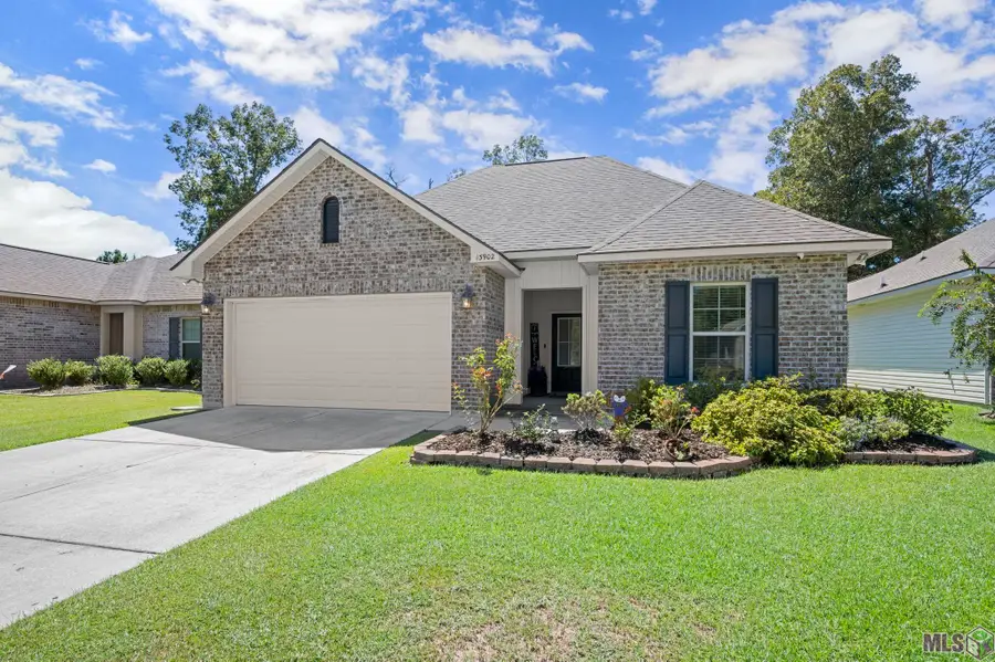 13902 Colt Dr, Denham Springs, LA 70726 - Image #2