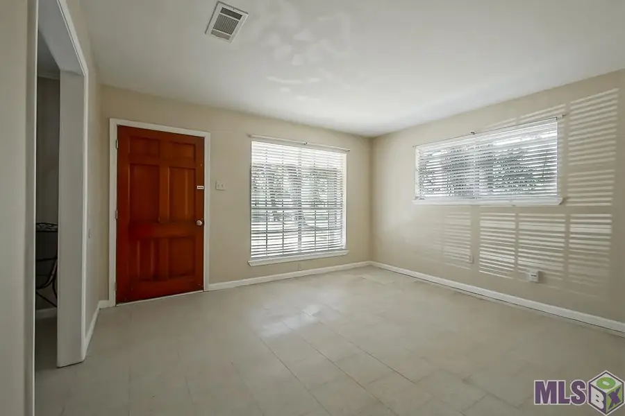 233 Gloria Dr, Baton Rouge, LA 70819 - Image #3