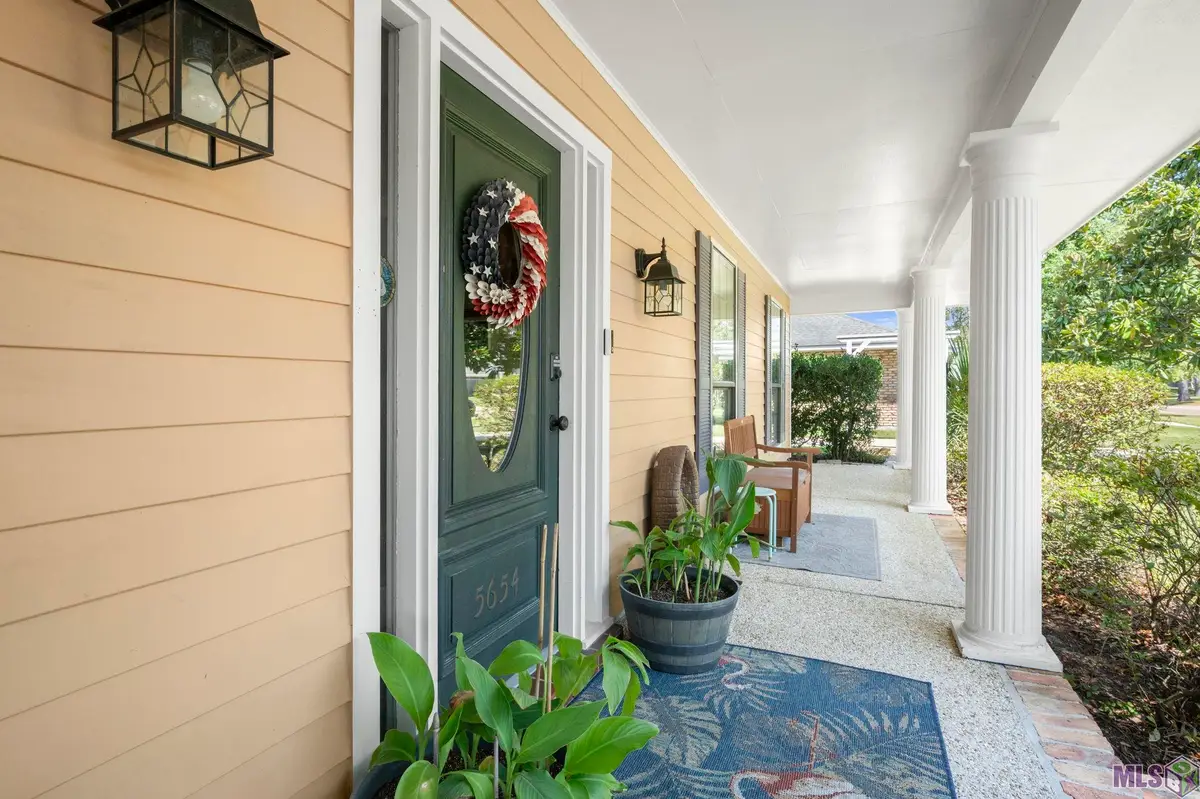 5654 Vicksburg Dr, Baton Rouge, LA 70817 - Image #1