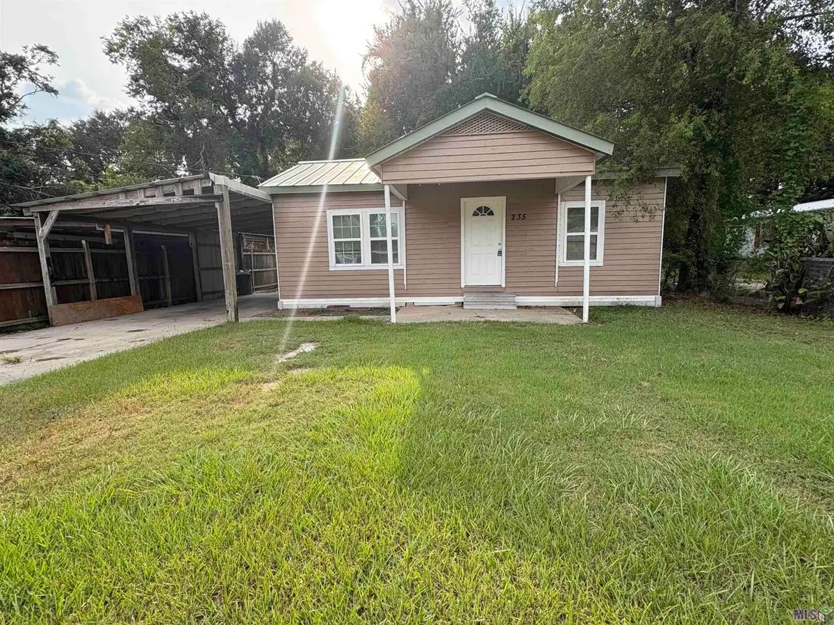 235 S Sammy Ave, Gonzales, LA 70737 - Image #1