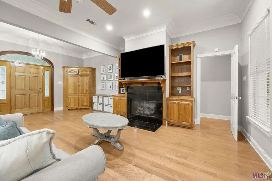 3243 Camelia St, Zachary, LA 70791 - Image #2