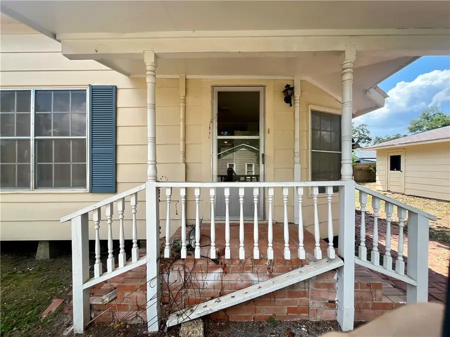 205 N 13th Street, Oakdale, LA 71463 - #3