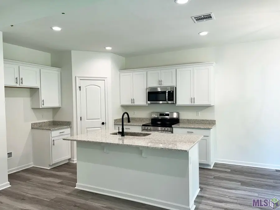 3624 Cherrygrove Dr, Avondale, LA 70094 - Image #2