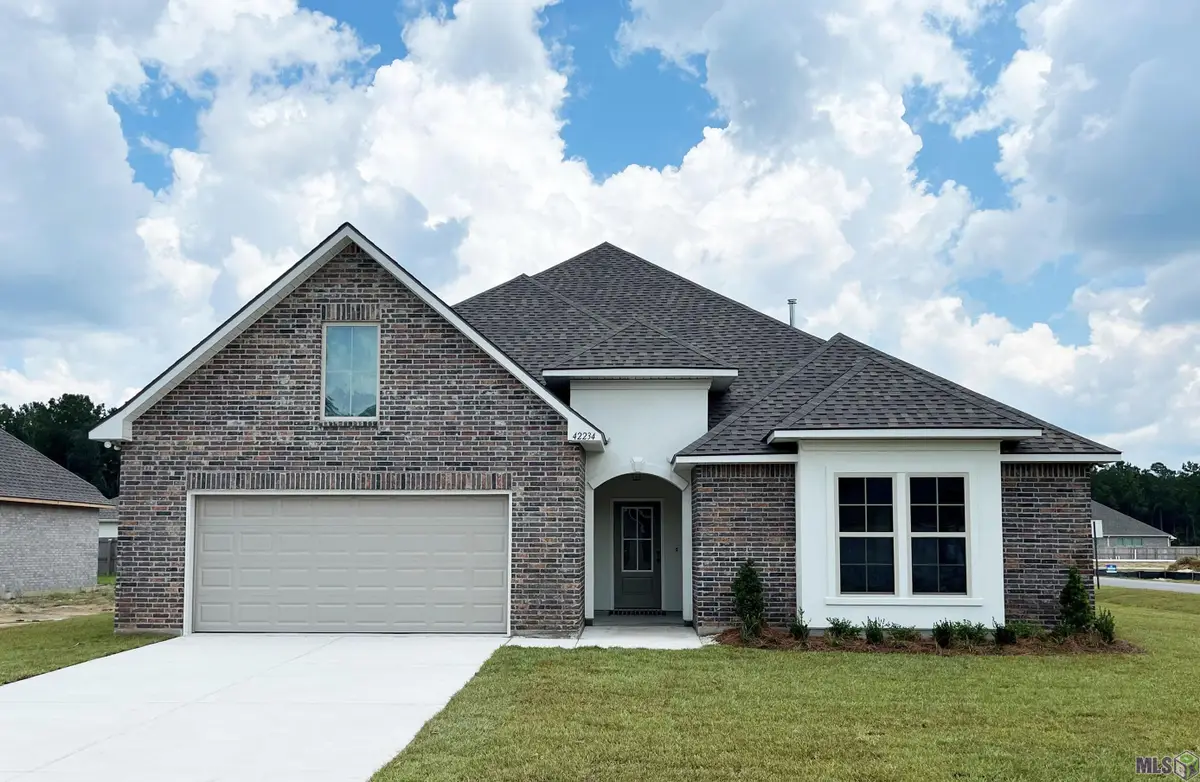 42234 Blue Bay Dr, Ponchatoula, LA 70454 - Image #1