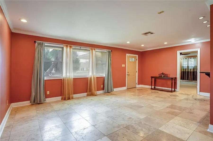 1239 Seville Drive, New Orleans, LA 70122 - Image #2