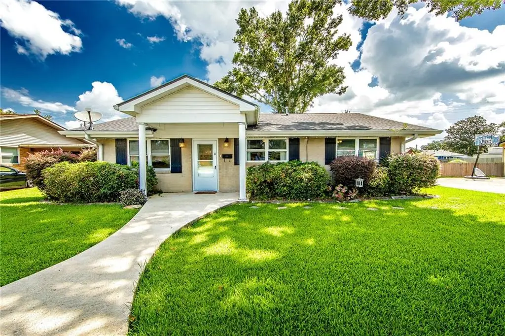 11 Austin Dr, Houma, LA 70360 - Image #1