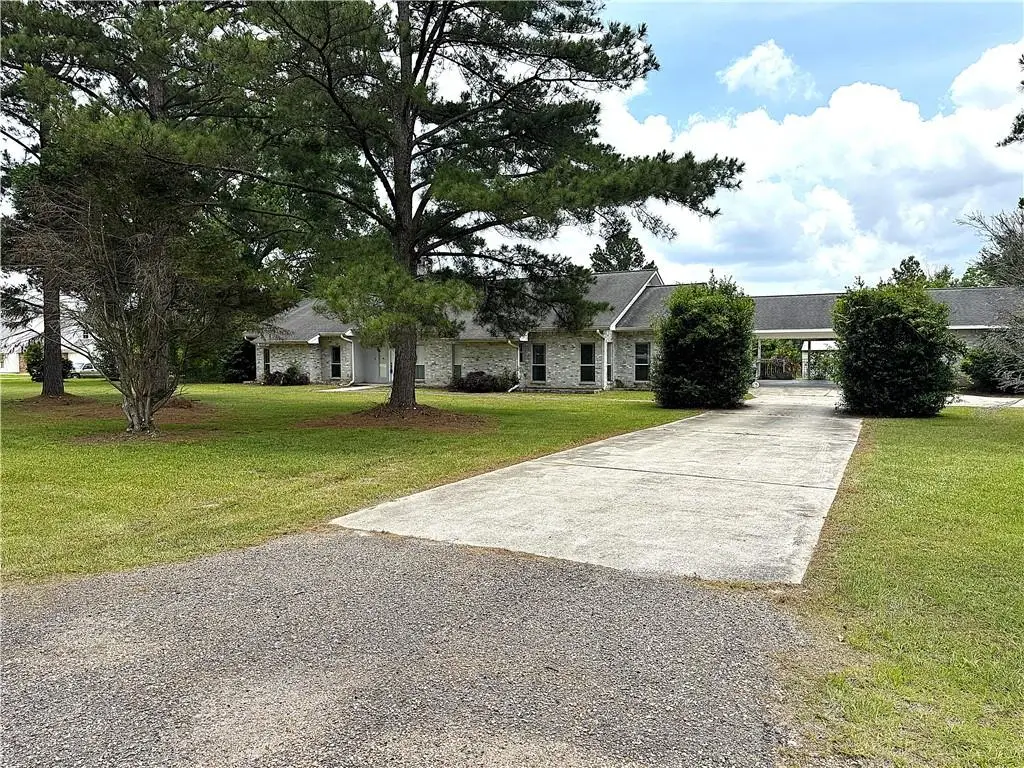 207 Louis Drive, Folsom, LA 70437 - Image #1