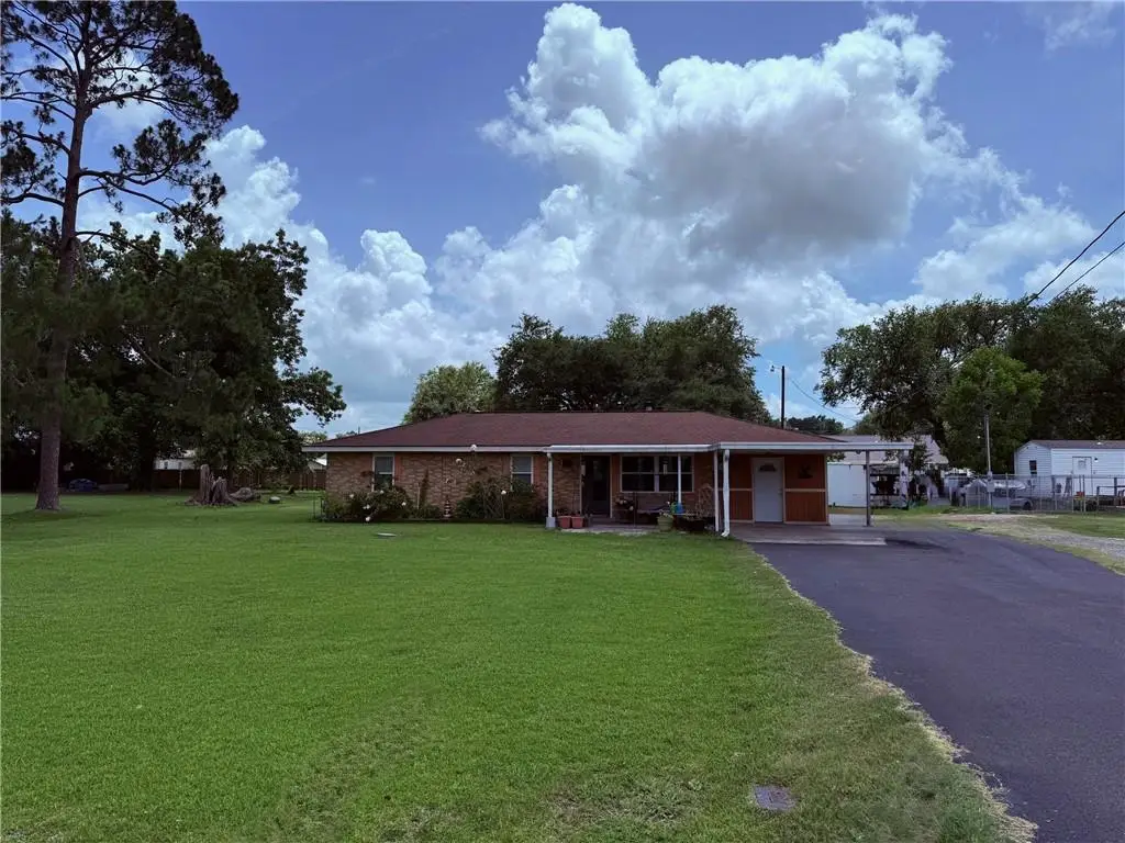 210 Mark Drive, Des Allemands, LA 70030 - Image #1