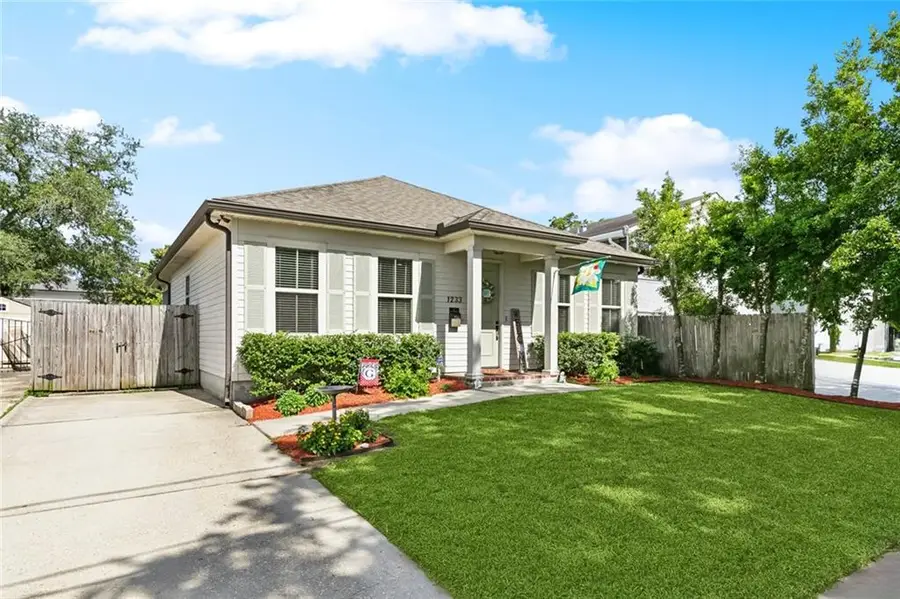 1233 Brockenbraugh Court, Metairie, LA 70005 - Image #2