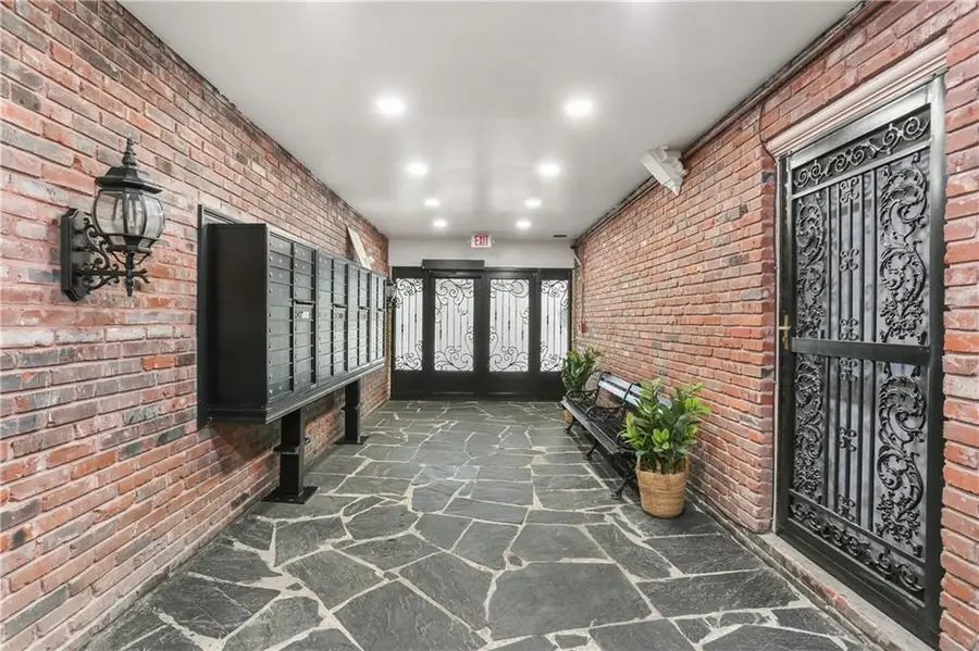 3201 St Charles Avenue #230, New Orleans, LA 70115 - #2