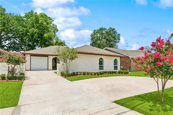 1424 Pecan Avenue, Metairie, LA 70001