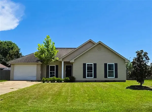 28454 Twilight Drive, Ponchatoula, LA 70454