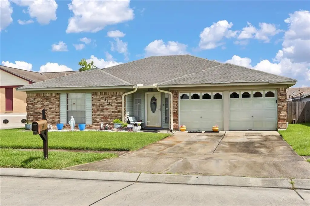2121 Sugarloaf Drive, Harvey, LA 70058 - Image #1