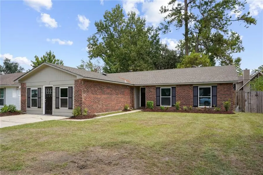 625 Ridgewood Drive, Mandeville, LA 70471 - Image #2