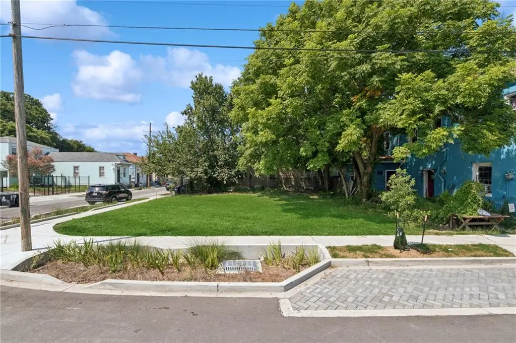 1401 Mandeville Street, New Orleans, LA 70117 - Image #1