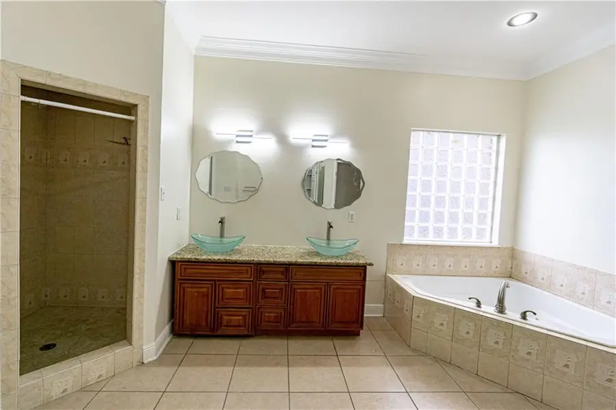 12540 N Lake Carmel Drive, New Orleans, LA 70128 - Image #3