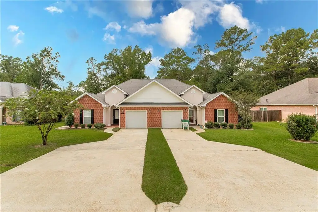 40049 Emerald Gardens Drive, Ponchatoula, LA 70454 - Image #1