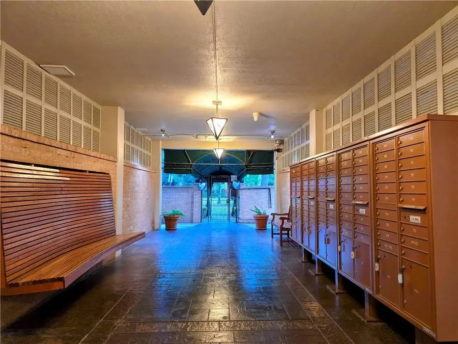 3915 St Charles Avenue #704, New Orleans, LA 70115 - #3