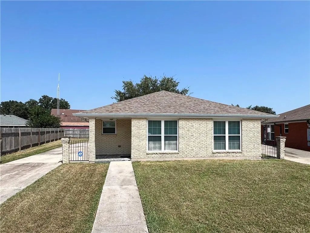 6911 Dorchester Street, New Orleans, LA 70126 - Image #1