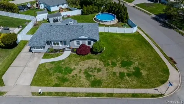 41 Jenny Lane, Holtsville, NY 11742 - #3