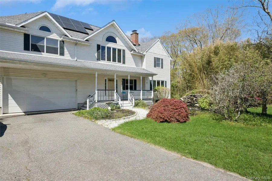 106 S Country Road, Westhampton Beach, NY 11978 - #3