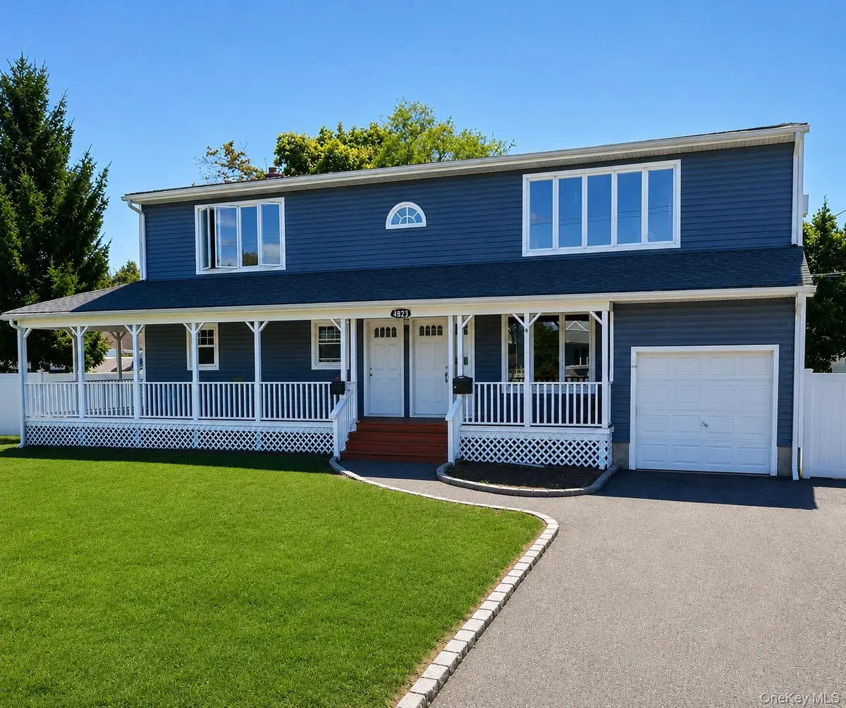 1423 9th Street, West Babylon, NY 11704 - #1