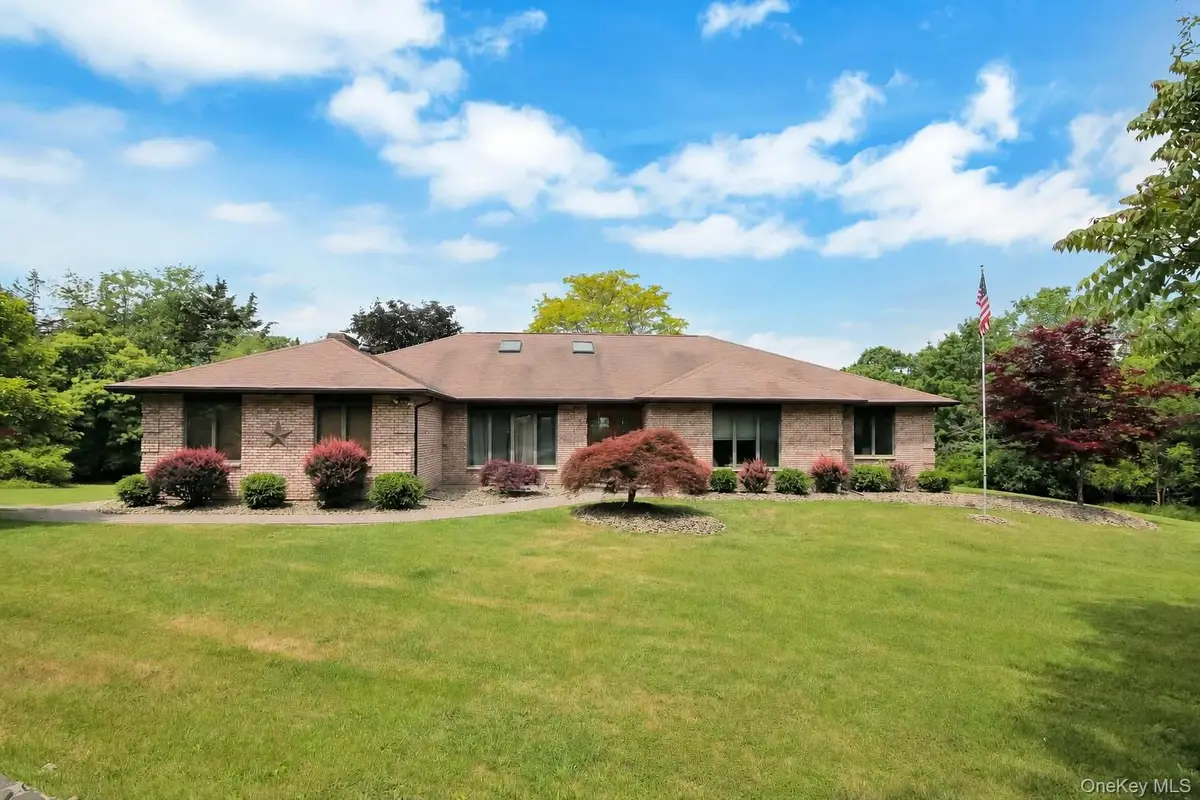 220 Oxford Road, Chester, NY 10918 - #1