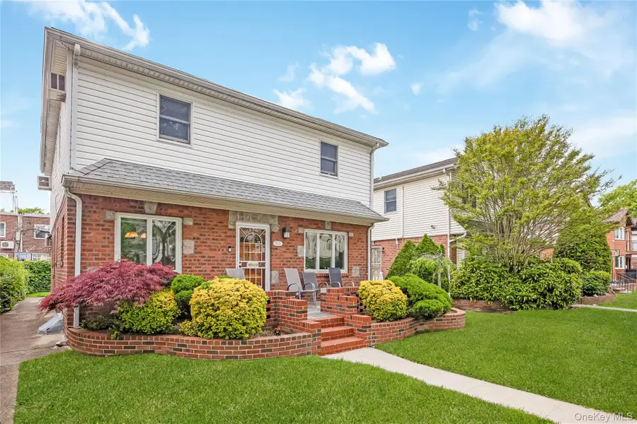 7528 170th Street, Fresh Meadows, NY 11366 - #2