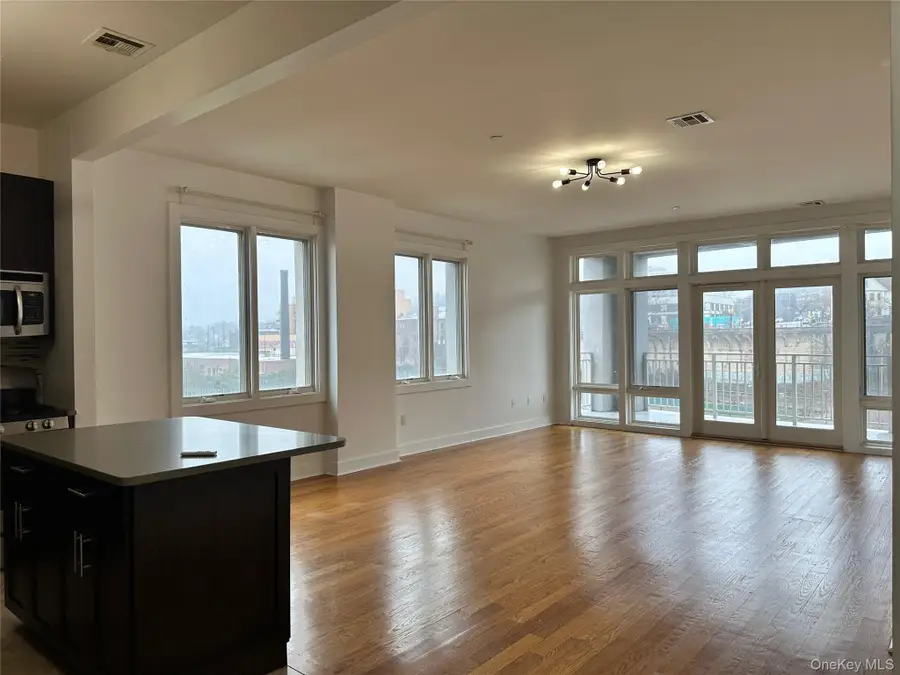 90 Bay Street Landing #4D, Staten Island, NY 10301 - #3