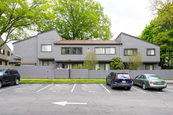 2304 Magnolia Walk, Poughkeepsie, NY 12603