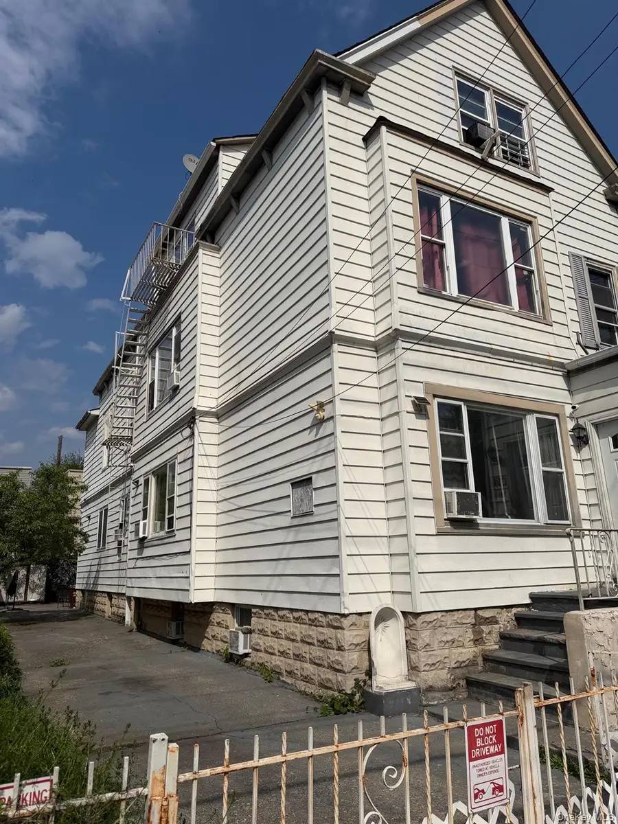 1714 Saint Peters Avenue, Bronx, NY 10461 - #3