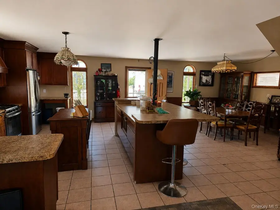 547 Sunnybrook Drive, Oceanside, NY 11572 - #3