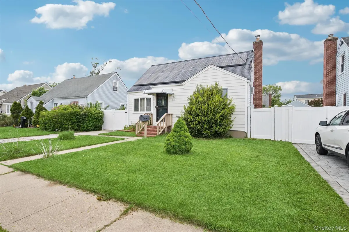 1043 Thomas Avenue, Baldwin, NY 11510 - #1