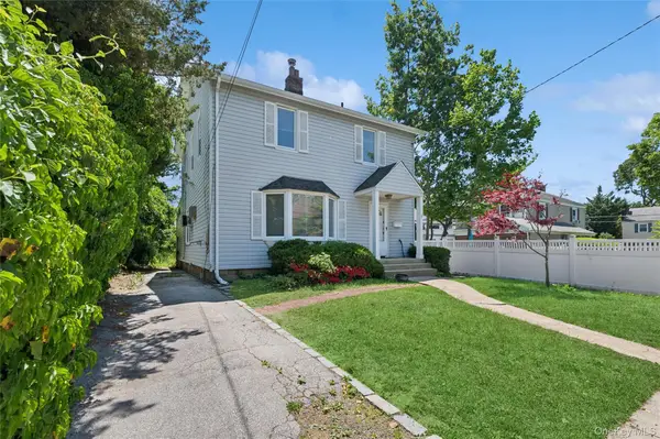 12 Clarkson Street, Malverne, NY 11565
