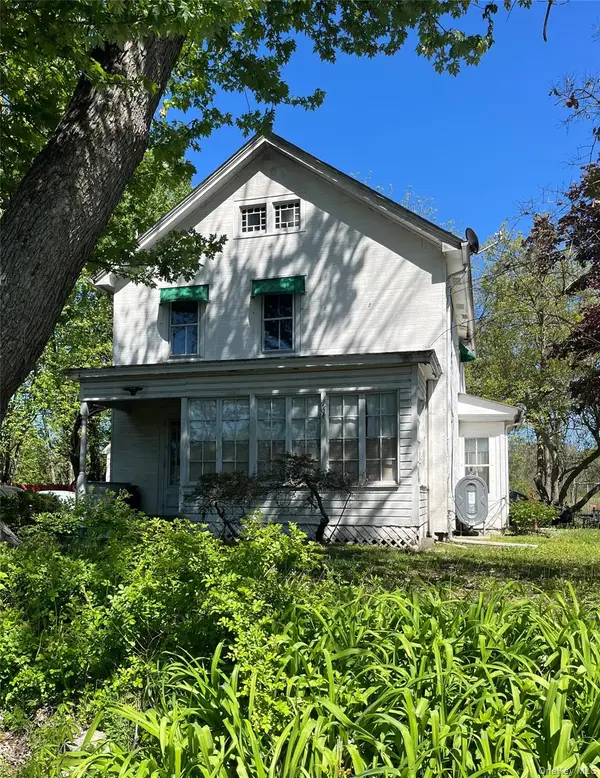 2812 State Route 208, Walden, NY 12586