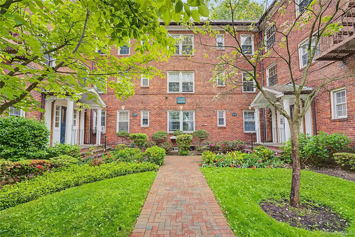 10 Welwyn Road #2C, Great Neck, NY 11021 - #1