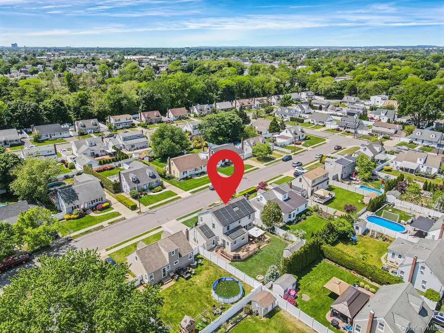 15 Lillian Place, Farmingdale, NY 11735 - #3