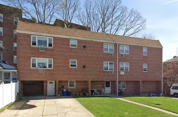36-11 Utopia Parkway, Flushing, NY 11358